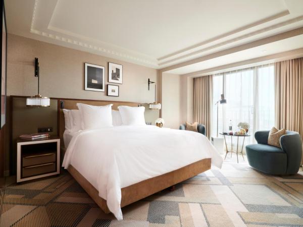 Four Seasons Hotel London at Park Lane : photo 3 de la chambre chambre lit king-size deluxe - récemment rénovée