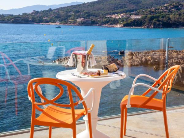 Hotel le Jardin d'Emile : photo 2 de la chambre chambre double deluxe - vue sur mer