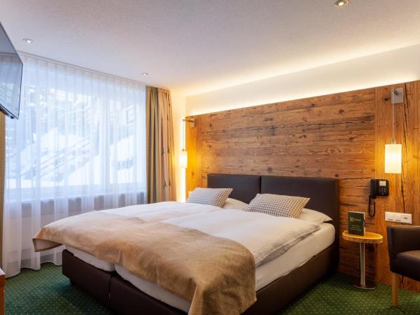 Hotel Jägerhof : photo 2 de la chambre petite chambre double alpine
