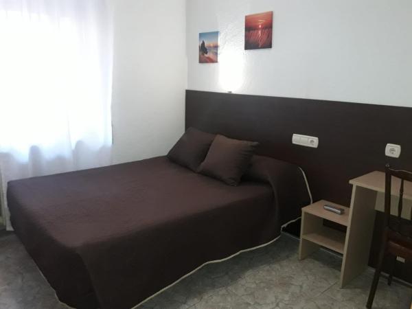 Hostal Conde David : photo 4 de la chambre chambre double standard avec salle de bains commune