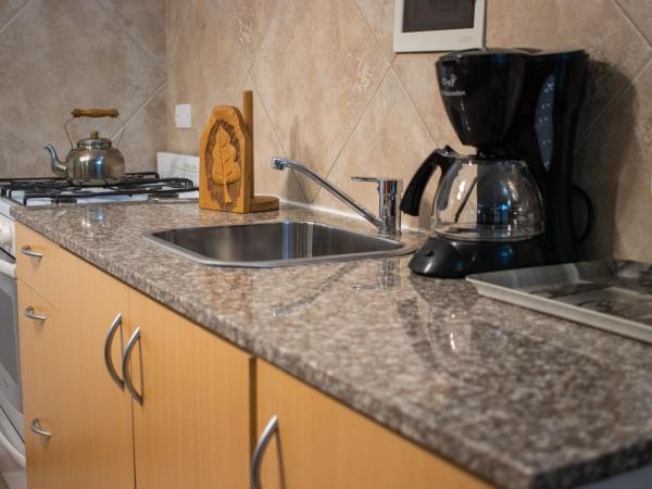 Lagos del Sur : photo 8 de la chambre chambre familiale supérieure