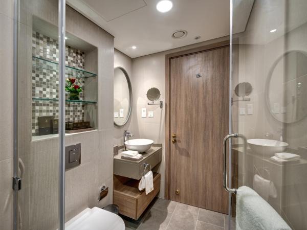 The S Hotel Al Barsha : photo 4 de la chambre deluxe queen room with 20% off food & beverage (excluding in-room dining)