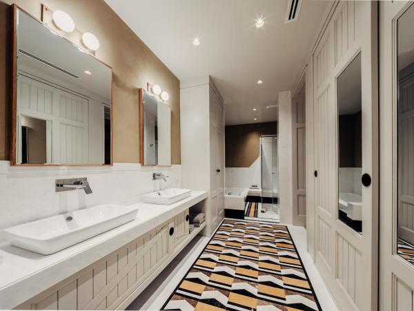 Bernadet Alaçatı : photo 4 de la chambre suite lit king-size