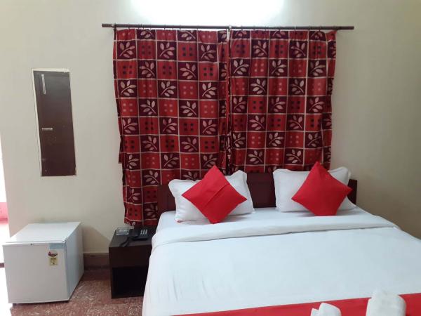 Lake Town Guest House : photo 10 de la chambre chambre lit king-size avec balcon