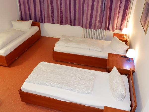 Hostel am Kurtti : photo 5 de la chambre chambre triple