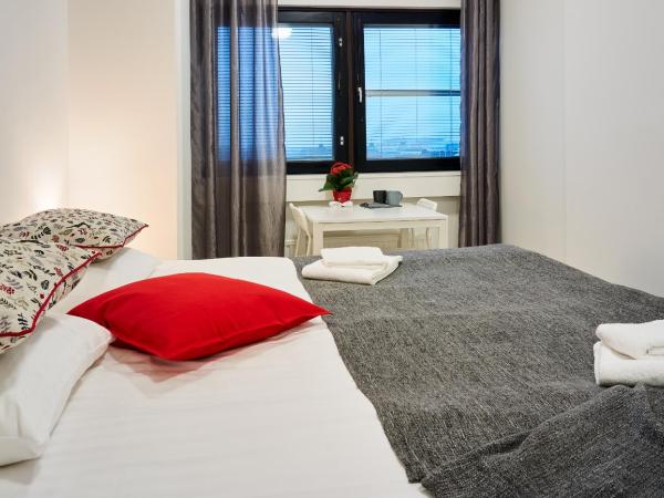 Inn Tourist Hostel : photo 6 de la chambre chambre double ou lits jumeaux avec vue - salle de bains commune