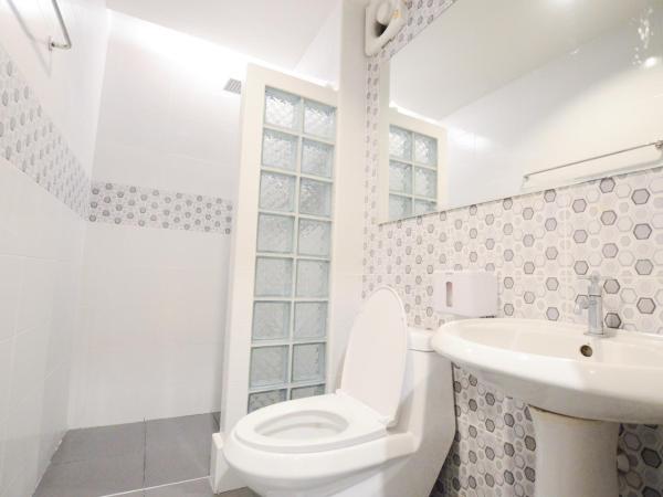 Thaiphiphat house : photo 4 de la chambre chambre double supérieure