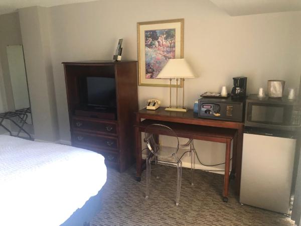 Satellite Hotel : photo 4 de la chambre chambre lit queen-size