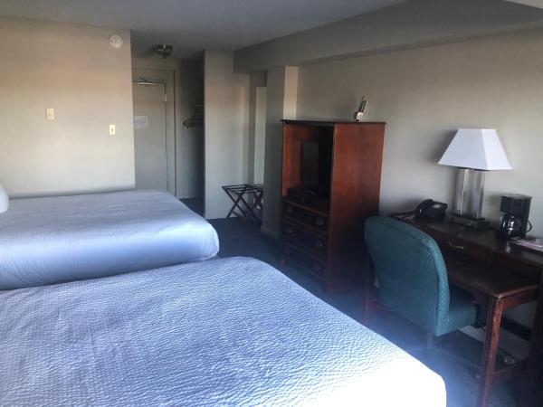 Satellite Hotel : photo 2 de la chambre chambre lit queen-size