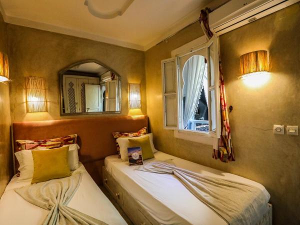 Riad les 2 Portes : photo 2 de la chambre chambre quadruple de luxe