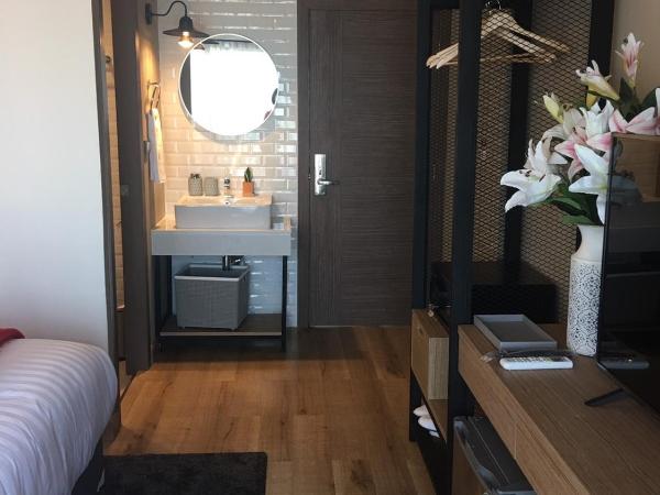 Tree for rest poshtel : photo 4 de la chambre chambre double ou lits jumeaux deluxe avec balcon