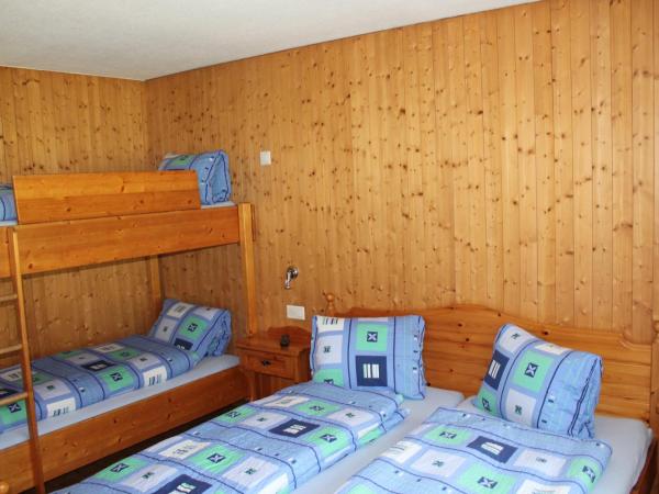 Pension St. Jakob : photo 2 de la chambre chambre quadruple avec salle de bains commune