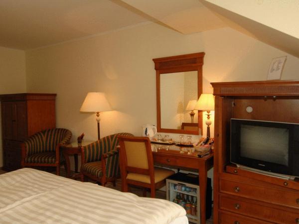 Hotel Romantik Eger : photo 3 de la chambre chambre double supérieure