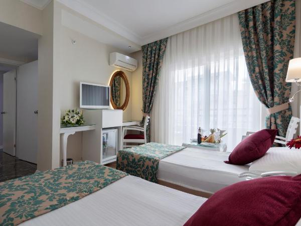 Alaiye Kleopatra Hotel : photo 5 de la chambre chambre triple standard