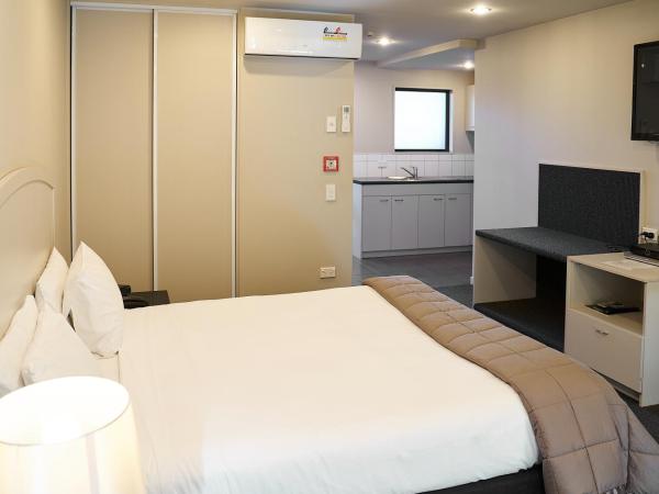 Azena Suites & Apartment : photo 4 de la chambre studio lit double ou lits jumeaux de luxe