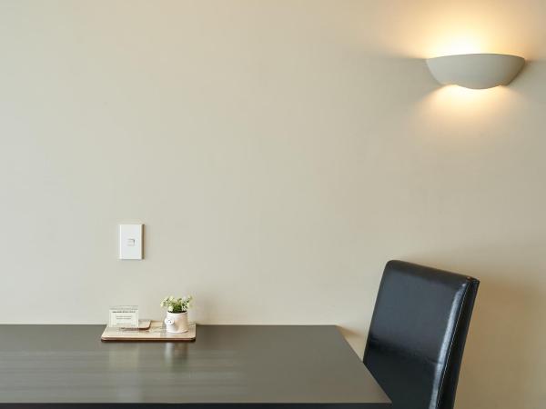 Azena Suites & Apartment : photo 2 de la chambre studio lit double ou lits jumeaux de luxe