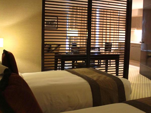 Pacific Regency Hotel Suites : photo 2 de la chambre hébergement 1 chambre lits jumeaux