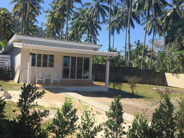Khaolak Hillside Villa : photo 1 de la chambre bungalow - vue sur jardin (4 adultes)