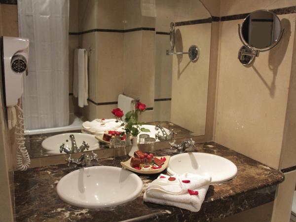 Hotel Imperial Plaza & Spa : photo 3 de la chambre suite lit queen-size