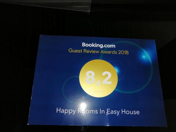 Happy Rooms in Easy House : photo 1 de la chambre chambre deluxe double ou lits jumeaux