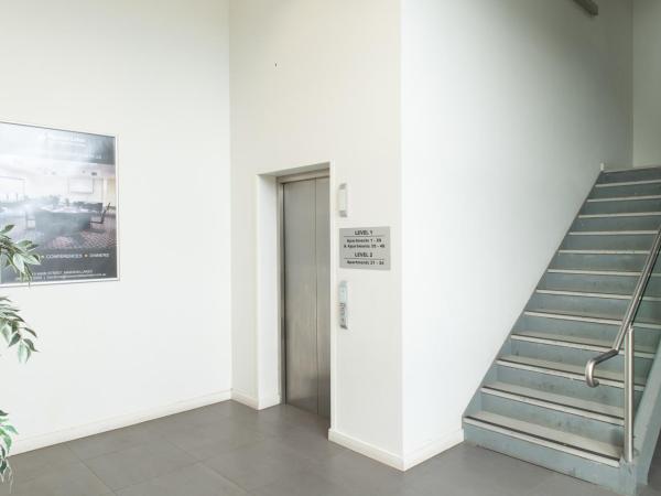 Mawson Lakes Hotel : photo 9 de la chambre one-bedroom central apartment