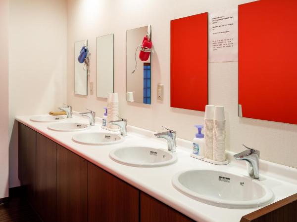 Hotel Owl Tokyo Nippori : photo 7 de la chambre lit superposé du haut dans dortoir mixte