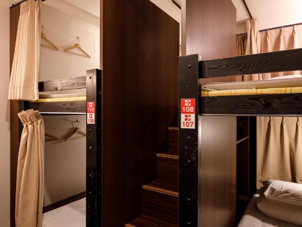 Hotel Owl Tokyo Nippori : photo 2 de la chambre chambre quadruple privée avec douche