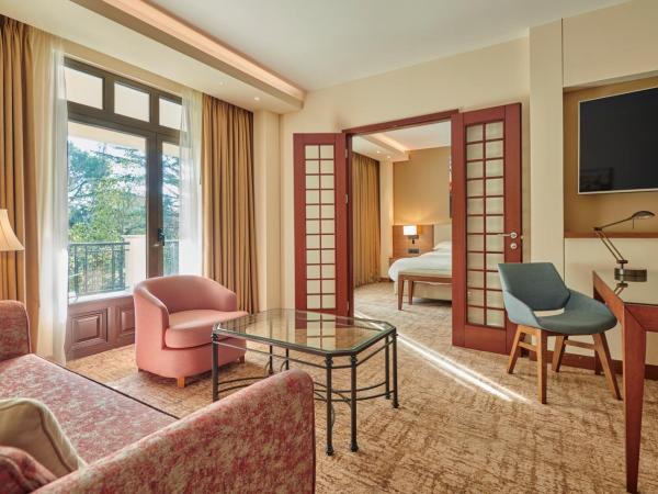 Hyatt Regency Thessaloniki : photo 1 de la chambre suite lit king-size