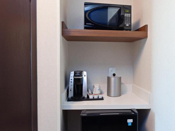 Holiday Inn Express Los Angeles LAX Airport, an IHG Hotel : photo 3 de la chambre chambre standard