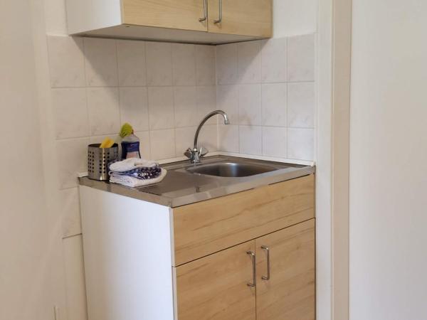 Haus Sperbermühle : photo 4 de la chambre chambre double avec salle de bains commune