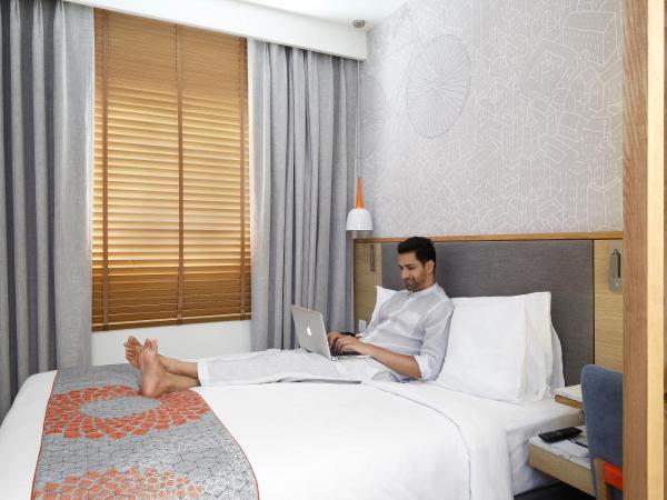Holiday Inn Express Hyderabad Banjara Hills, an IHG Hotel : photo 5 de la chambre chambre lit queen-size supérieure - non-fumeurs