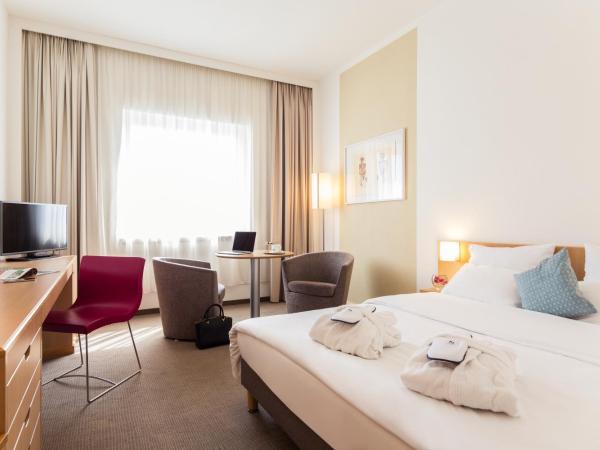 Novotel Düsseldorf City West : photo 2 de la chambre chambre supérieure lit queen-size