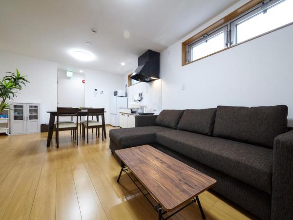 おやど紀伊国屋本石灰町 : photo 4 de la chambre chambre familiale avec salle de bains