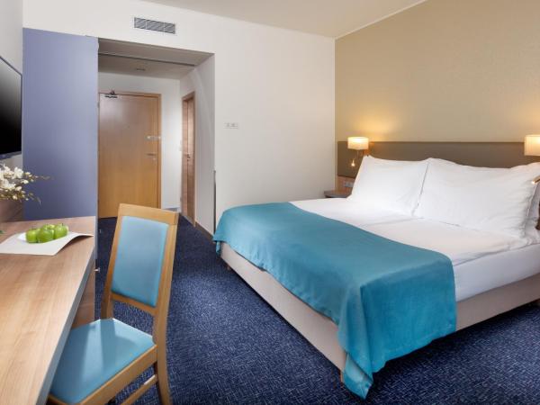 Holiday Inn Prague, an IHG Hotel : photo 6 de la chambre chambre standard