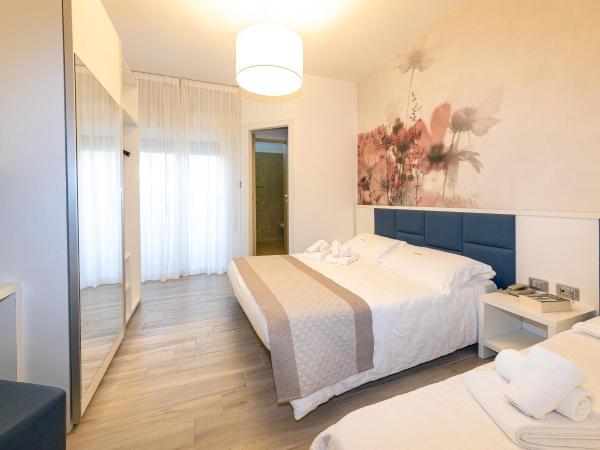 Hotel Nettuno : photo 2 de la chambre chambre triple