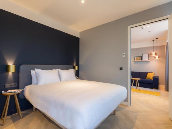 Staybridge Suites The Hague - Parliament, an IHG Hotel : photo 4 de la chambre suite 1 chambre lit king-size avec canapé-lit