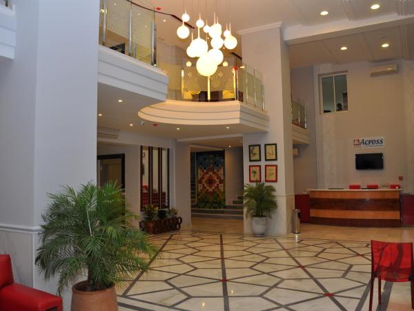 Across Hotels & Spa : photo 2 de la chambre chambre triple