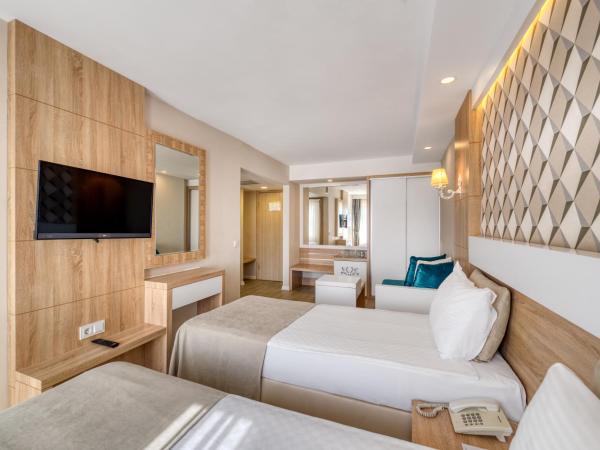 Sealife Family Resort Hotel : photo 3 de la chambre chambre familiale 