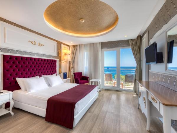 Sealife Family Resort Hotel : photo 1 de la chambre suite lit king-size