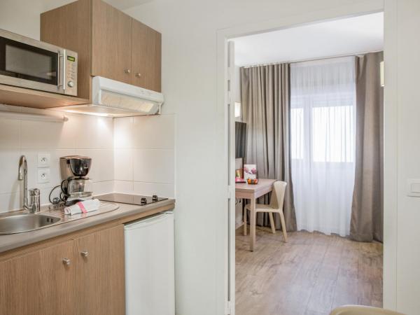 Appart'City Classic Annemasse Centre - Pays de Genève : photo 4 de la chambre studio lits jumeaux