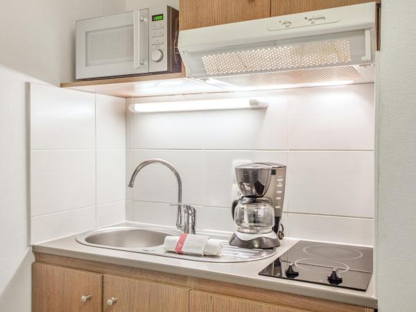 Appart'City Classic Annemasse Centre - Pays de Genève : photo 5 de la chambre appartement