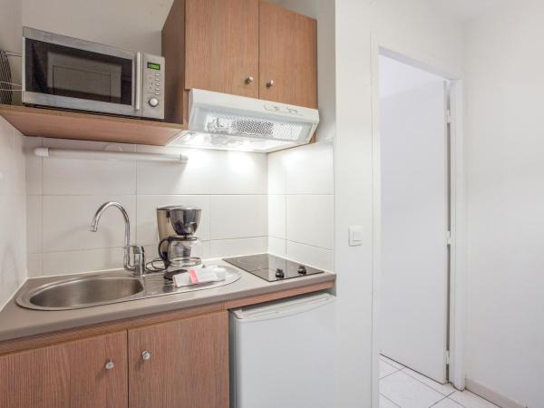 Appart'City Classic Annemasse Centre - Pays de Genève : photo 4 de la chambre studio lits jumeaux supérieur