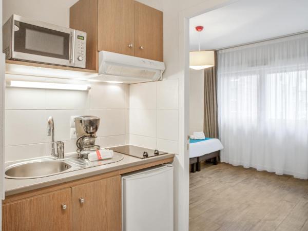 Appart'City Classic Annemasse Centre - Pays de Genève : photo 4 de la chambre studio double supérieur