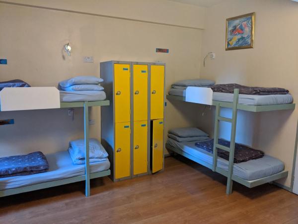 High Street Hostel : photo 3 de la chambre lit simple en dortoir mixte (10 adultes)