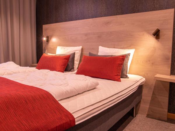 Dream - Luxury Hostel : photo 5 de la chambre chambre triple avec salle de bains commune