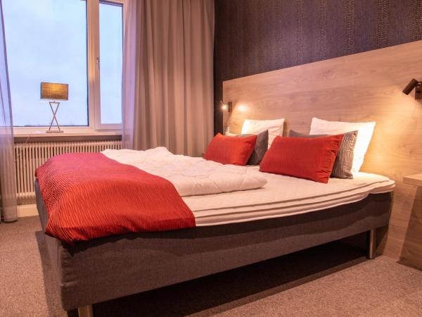 Dream - Luxury Hostel : photo 6 de la chambre chambre triple avec salle de bains commune