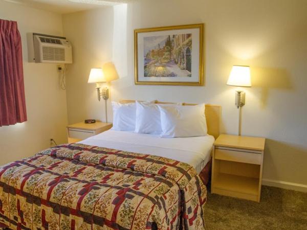 California Suites Hotel : photo 2 de la chambre chambre lit queen-size