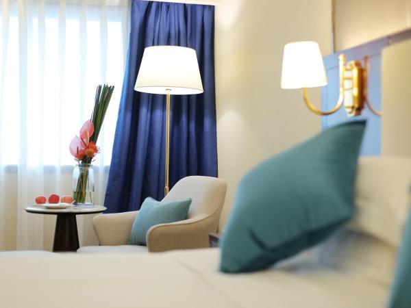 Asia International Hotel Guangdong : photo 4 de la chambre chambre affaires lit queen-size