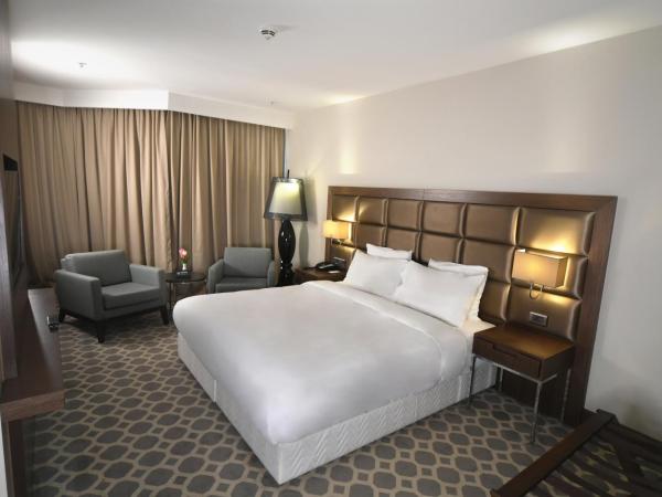 Mercure Istanbul West Hotel & Convention Center : photo 1 de la chambre suite supérieure