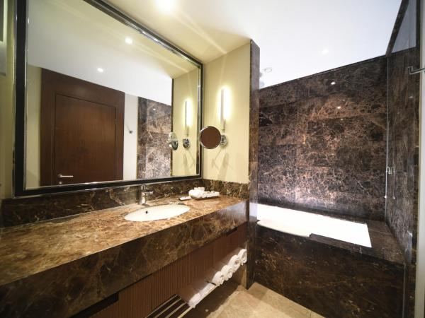 Mercure Istanbul West Hotel & Convention Center : photo 3 de la chambre chambre lits jumeaux supérieure